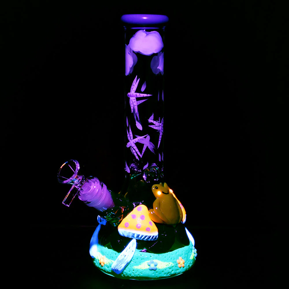 Froggy Fungi Beaker Bong - Image 3