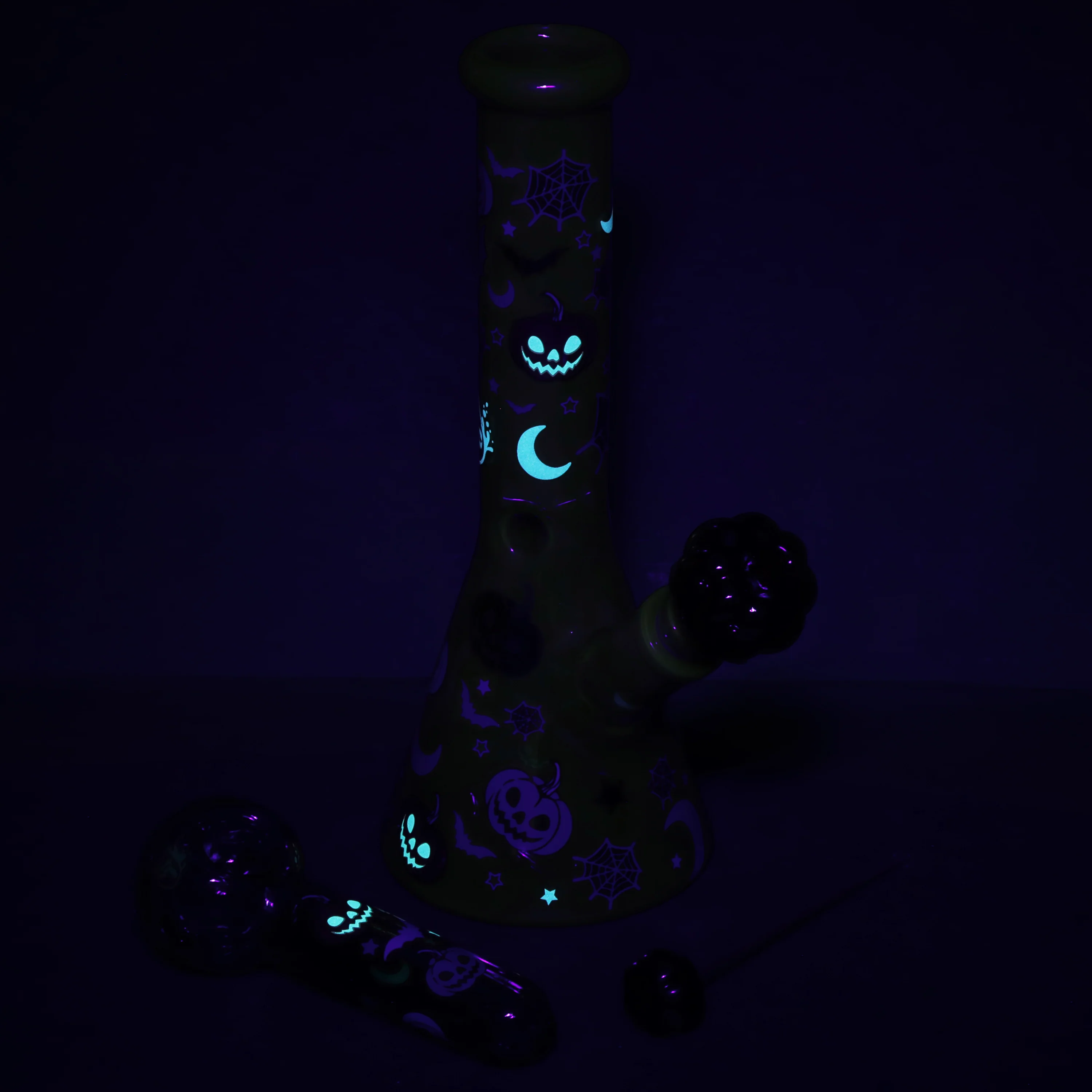 Pulsar Halloween Jamboree Beaker Bong Set - Image 3